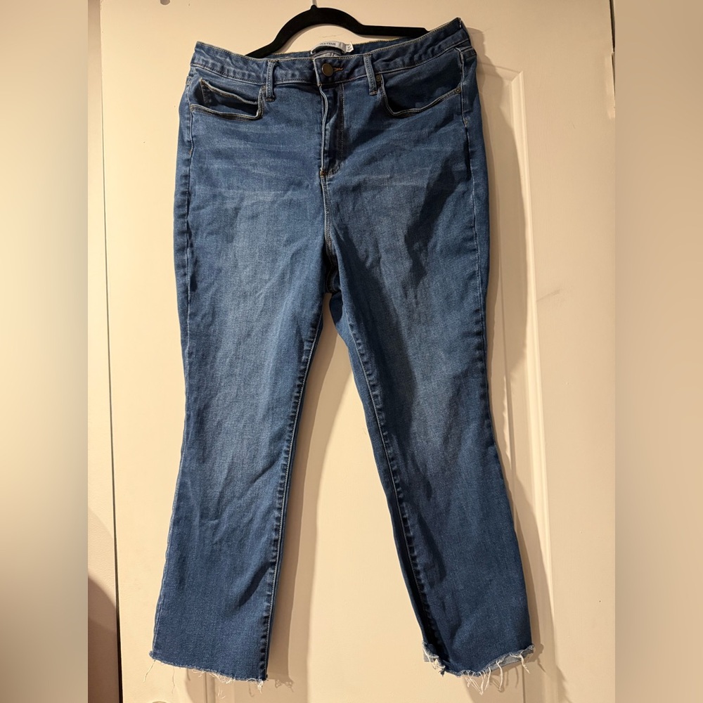 JustFab Blue Ankle Distressed Cropped Jeans 16